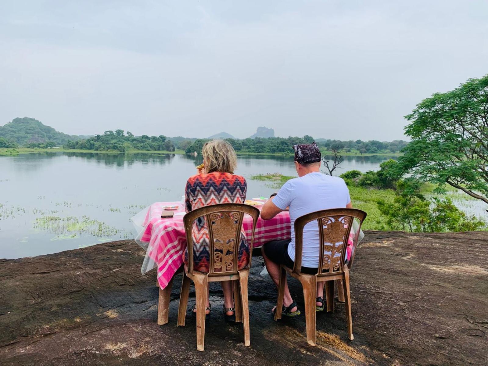 Sigiri Lake Paradise Sigiriya Ngoại thất bức ảnh