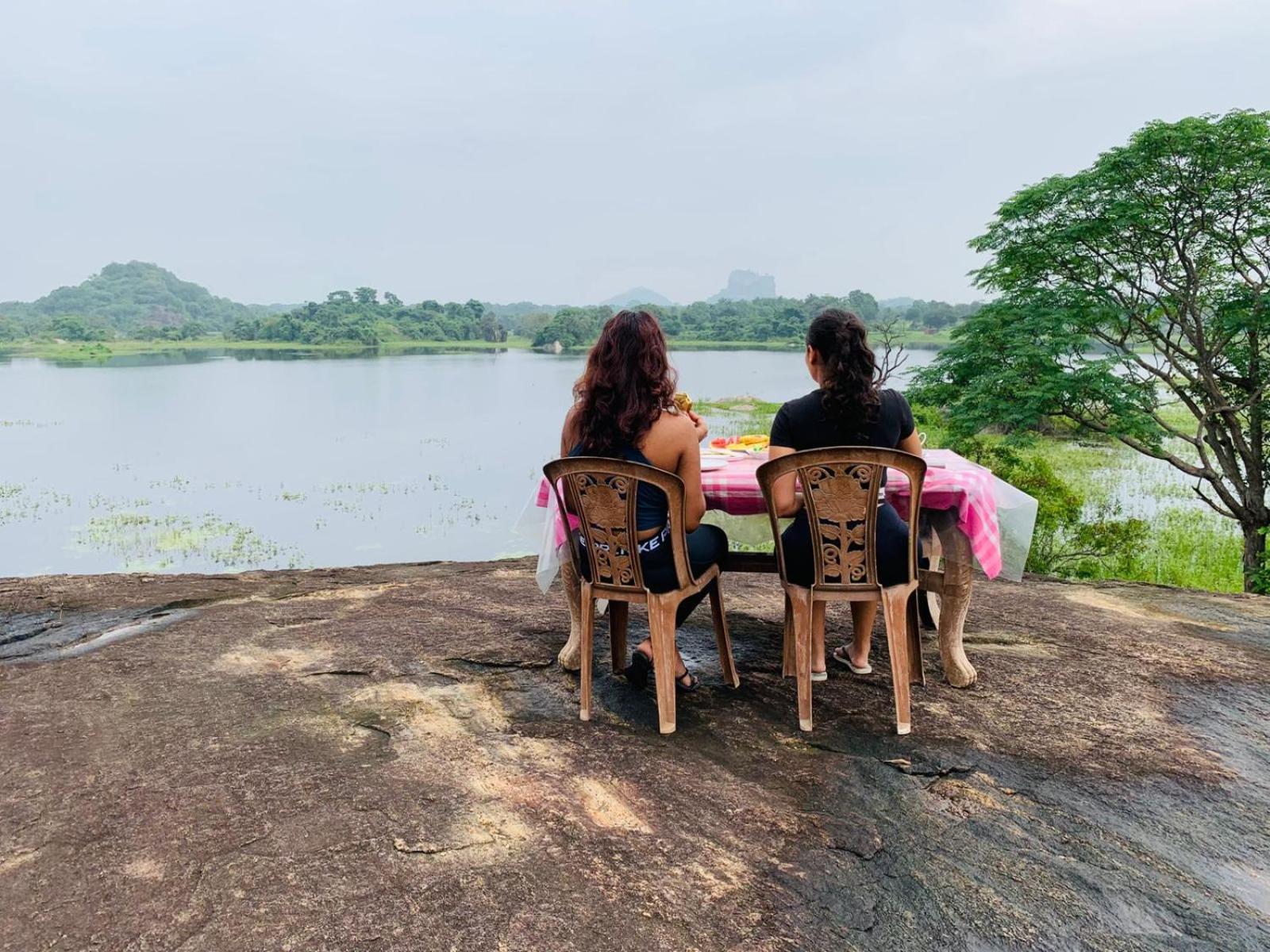 Sigiri Lake Paradise Sigiriya Ngoại thất bức ảnh